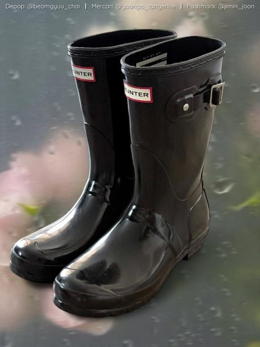 Short glossy black Hunter rain boots